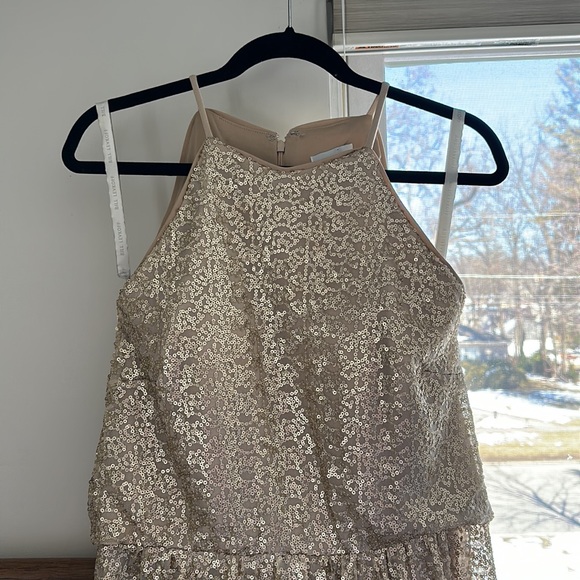 Gold sequin gown with halter neck - Picture 4 of 5